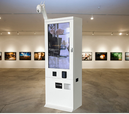 Distributore automatico innovatore dei gioielli conveniente con la macchina fotografica ed il grande schermo