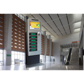 Uso dell'interno dello schermo del telefono cellulare dell'armadio LCD della stazione di carico con la funzione a distanza di pubblicità del binario